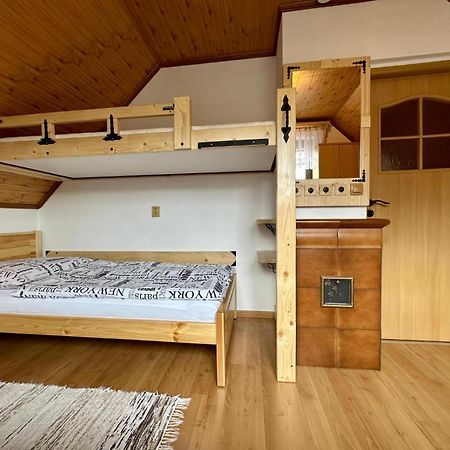 Vila Privat Na Chalupe Partizanska Lupca 649 Exteriér fotografie