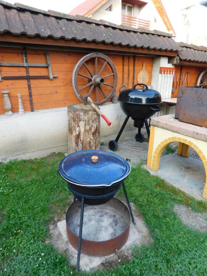 Vila Privat Na Chalupe Partizanska Lupca 649 Exteriér fotografie