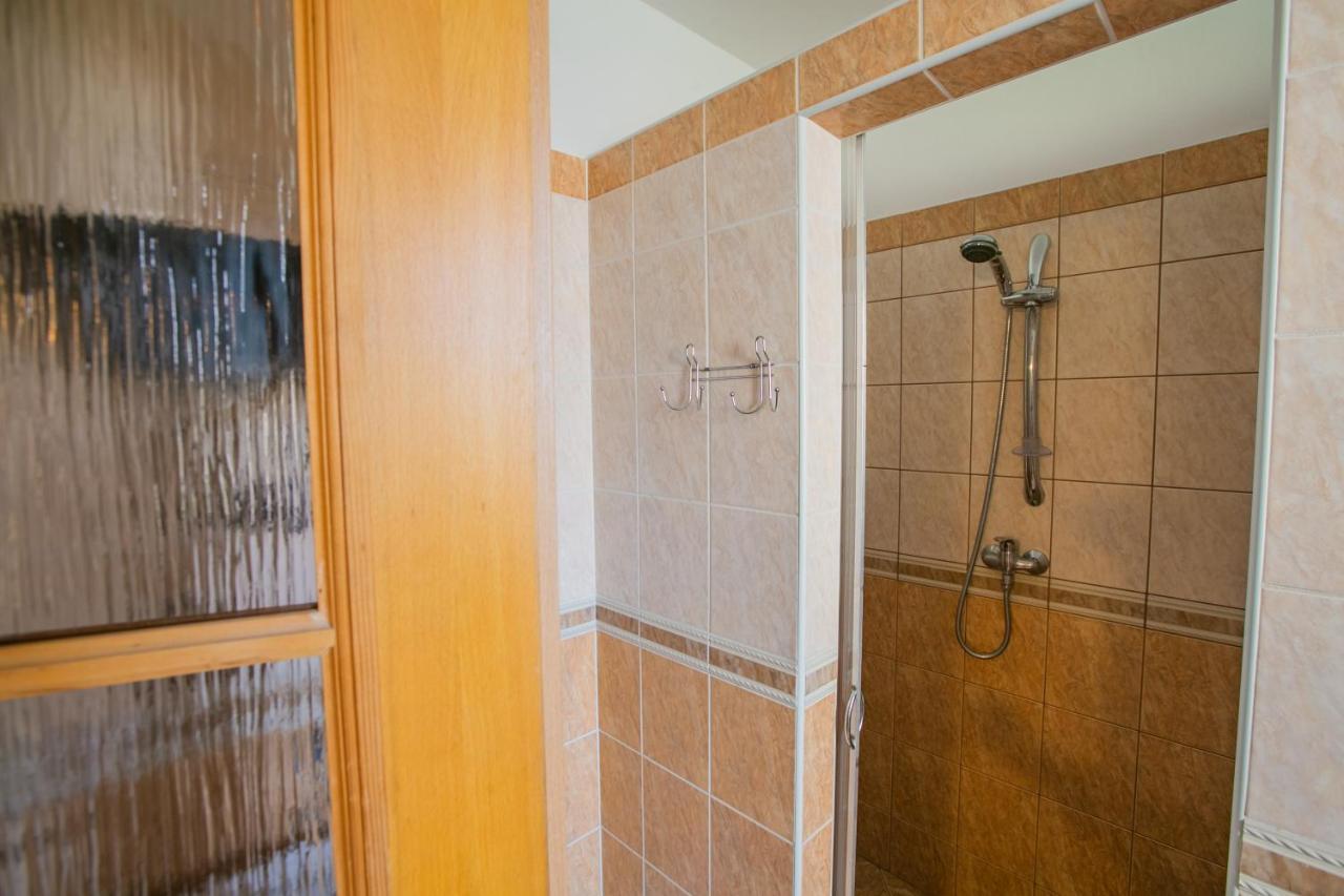 Vila Privat Na Chalupe Partizanska Lupca 649 Exteriér fotografie